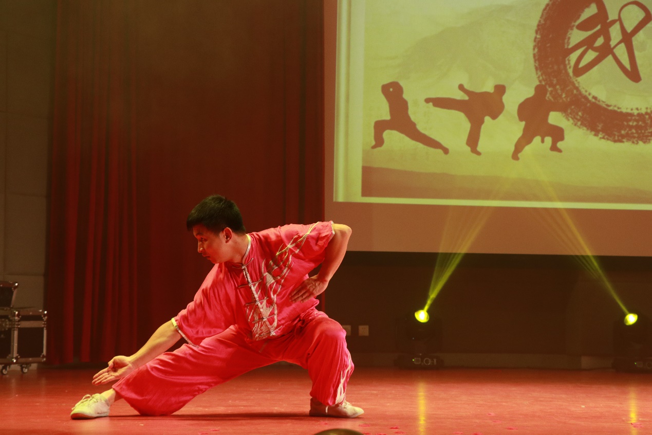 成人论坛
环境与资源学院2018届“环衔甲子·资行明志”毕业晚会圆满落幕4 成人论坛
环境与资源学院2018届“环衔甲子·资行明志”毕业晚会圆满落幕4